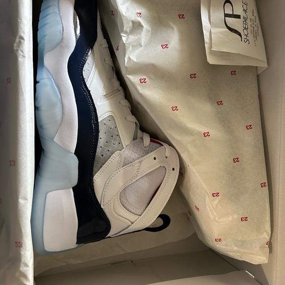 BRAND NEW Jordan Jumpman two trey size 10.5 - Picture 2 of 9